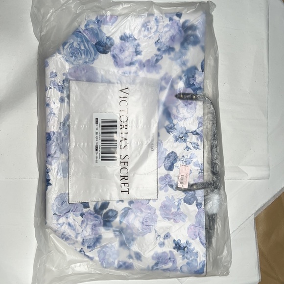 Victoria’s Secret Floral Tote - Picture 6 of 11